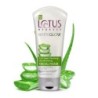 Lotus Herbals Whiteglow 3 in 1 Deep Cleansing Skin Whitening Facial