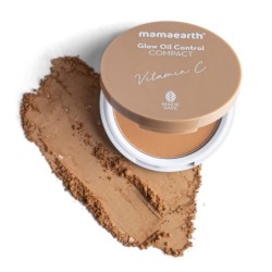Mamaearth Glow Oil Control Radiant Compact SPF 30 with Vitamin C