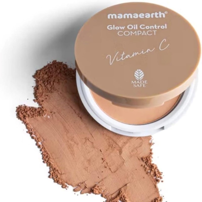 Mamaearth Glow Oil Control Compact Powder SPF 30 with Vitamin C